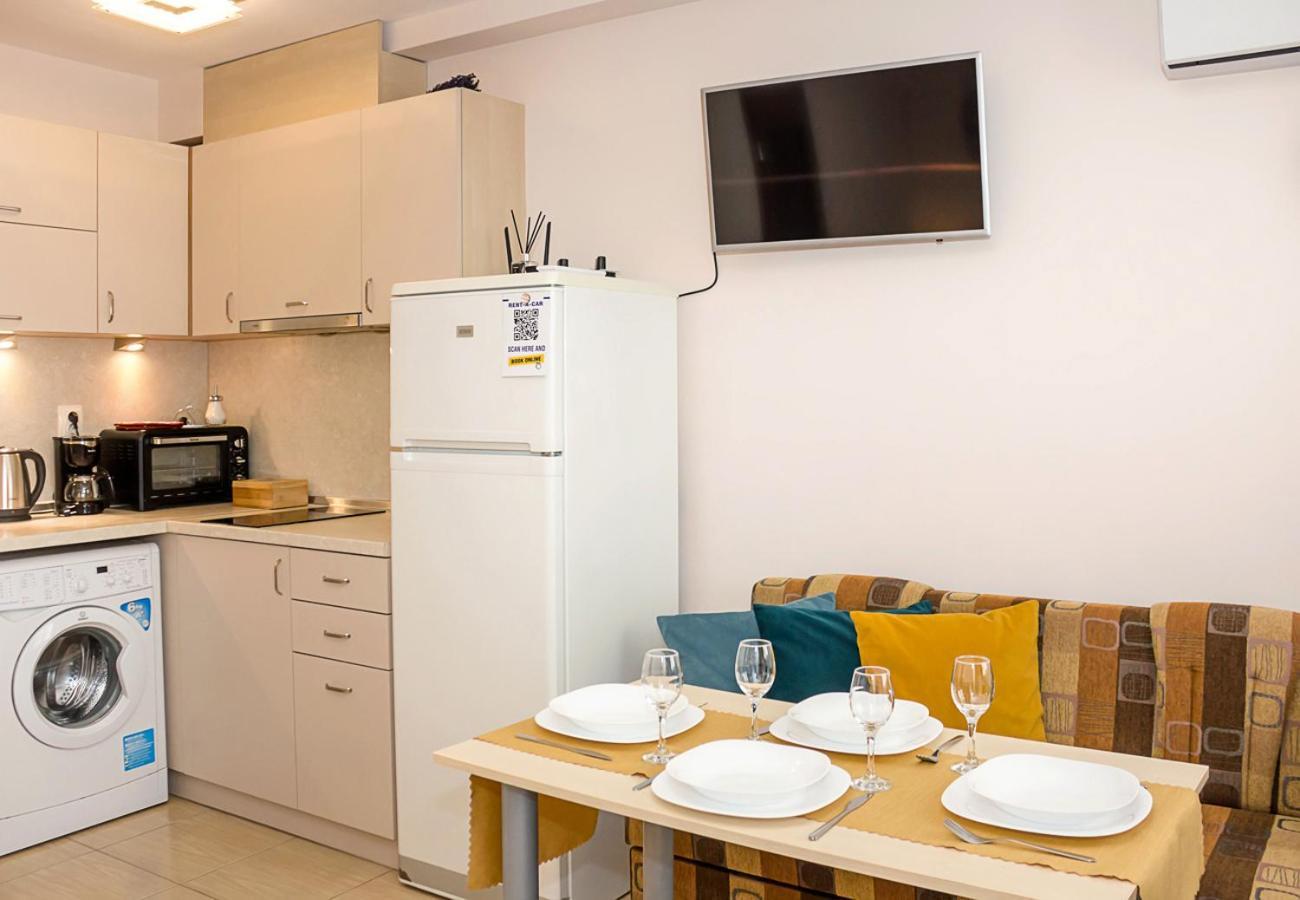 Apartment Bright In Location In By Flat Mаnager